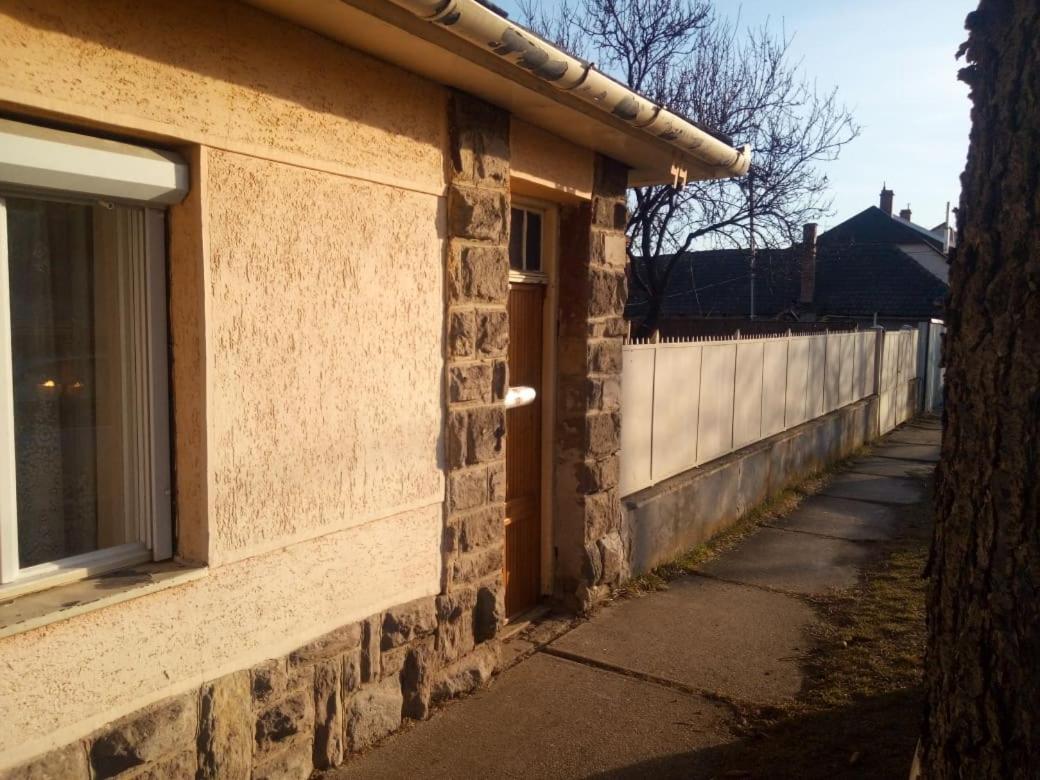 Apartmán Kert Oevezeti Lakas